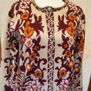 NWOT Gorgeous & Unique Floral Patterned Xl Button-Up Sweater